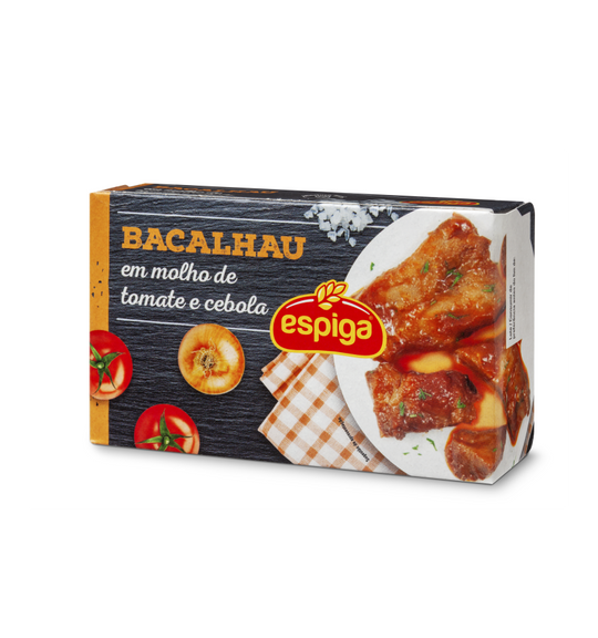 Bacalhau em Molho de Tomate e Cebola